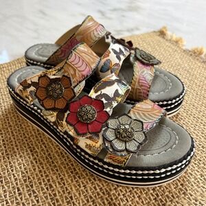 LArtiste Spring Step Naomi Monarch Butterfly Floral Platform Sandals Size 37‎